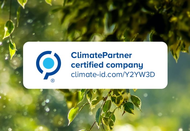 Wald mit climatepartner logo